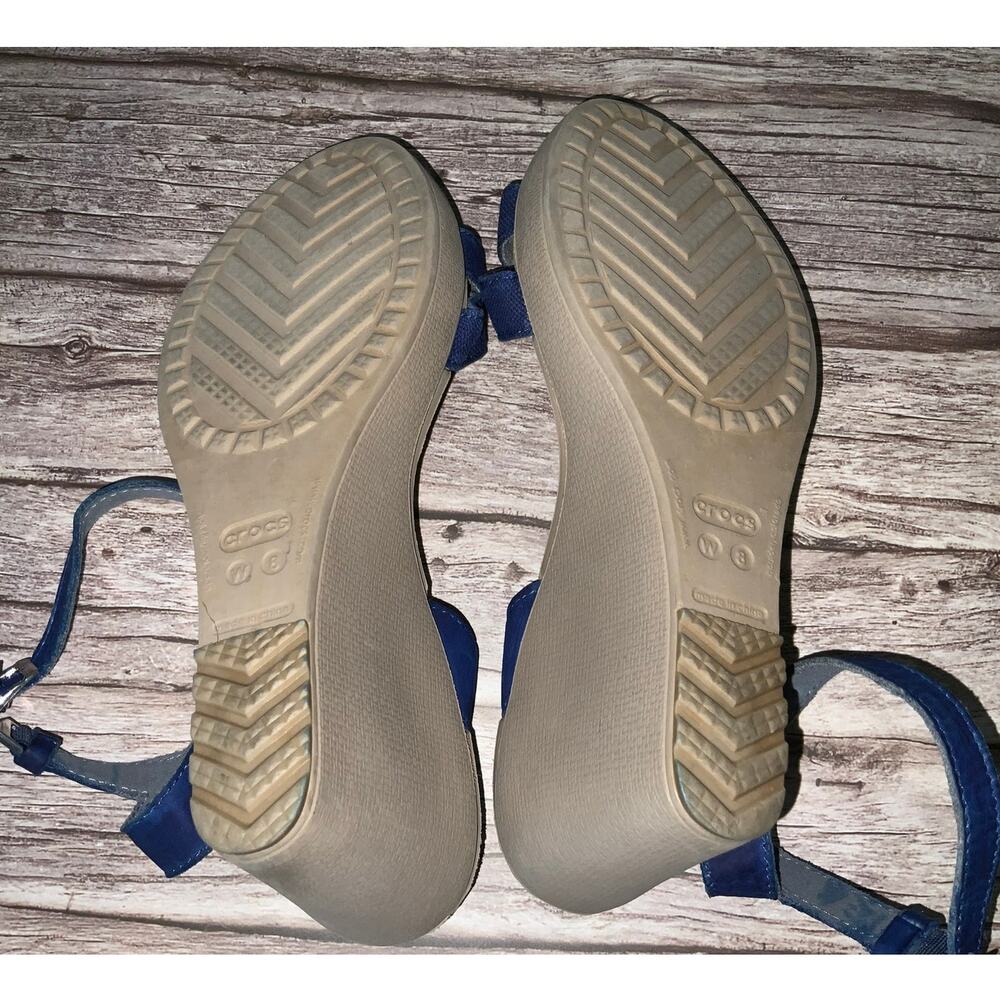 Crocs Monterey Navy Blue Strappy Wedge Sandals Women's Size 8 Comfort - Picture 3 of 4